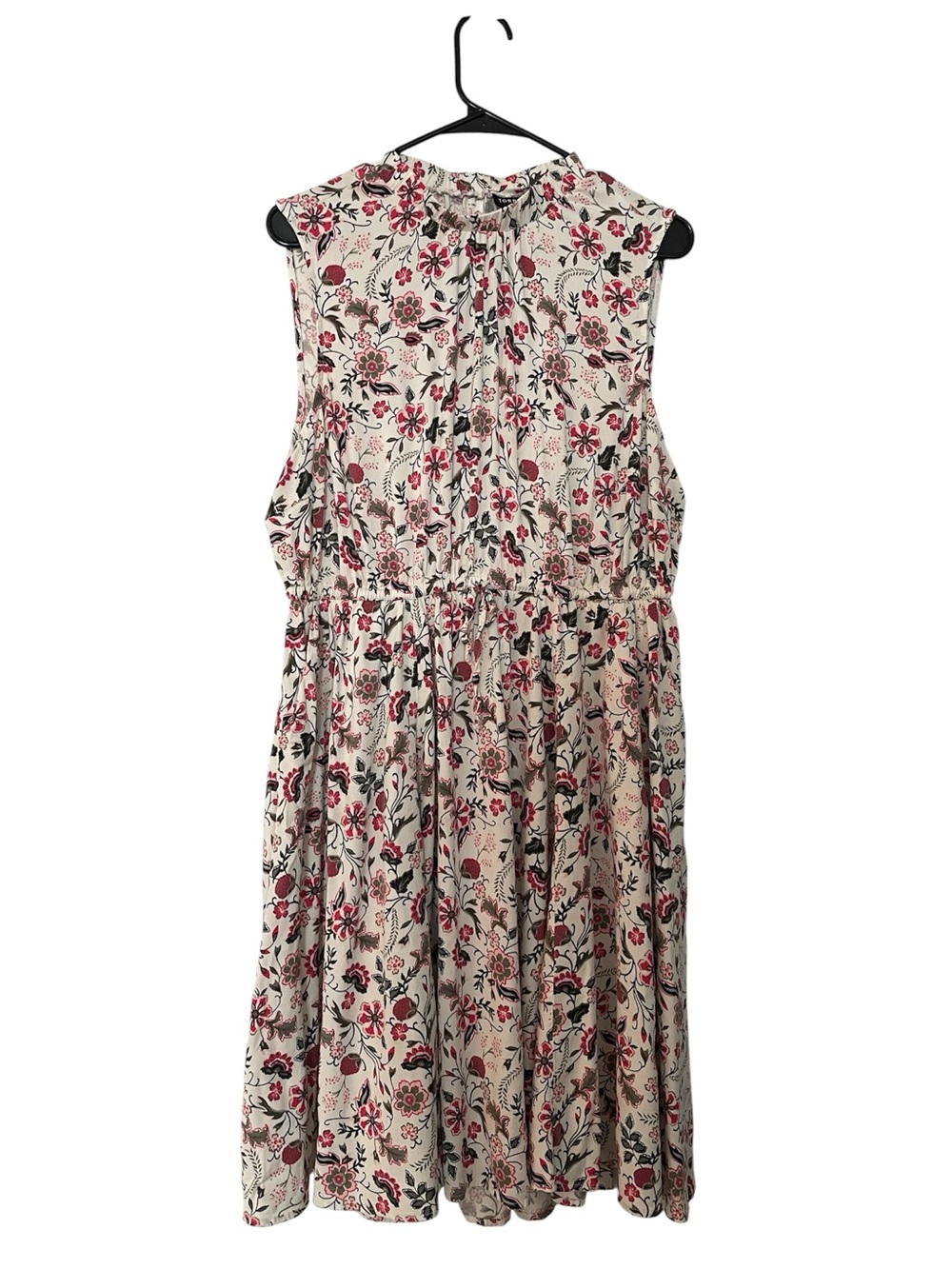Floral Sleeveless Mock Neck Dress in Pink and White - Picture 5 of 11